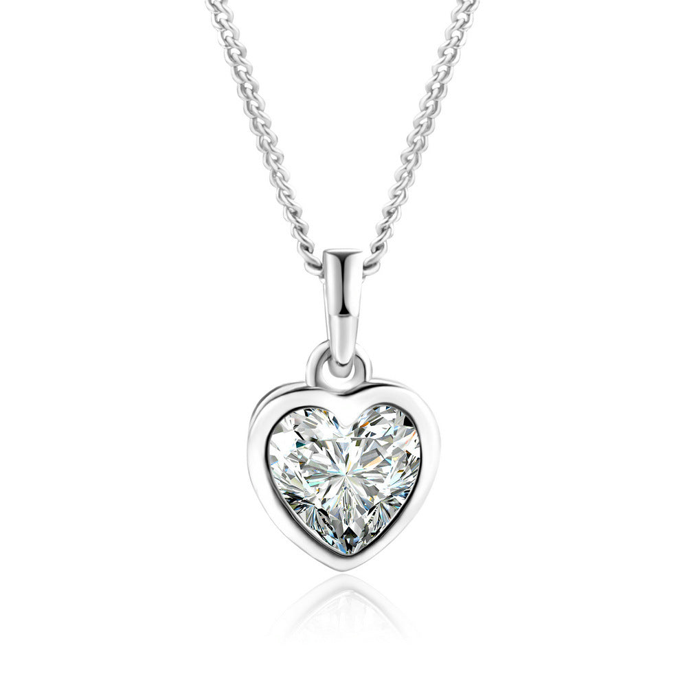 Heart-shaped pendant necklace